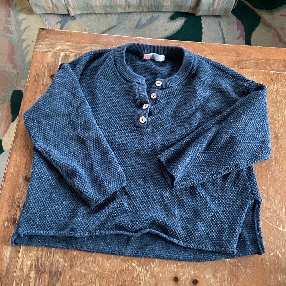 Here are actual pictures of the set in person!